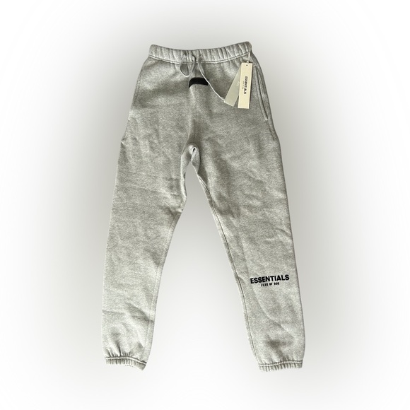FEAR OF GOD ESSENTIALS KIDS SWEATPANTS - Picture 1 of 5